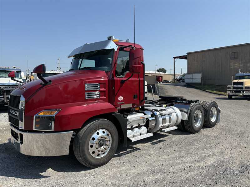 2025 Mack  AN64T