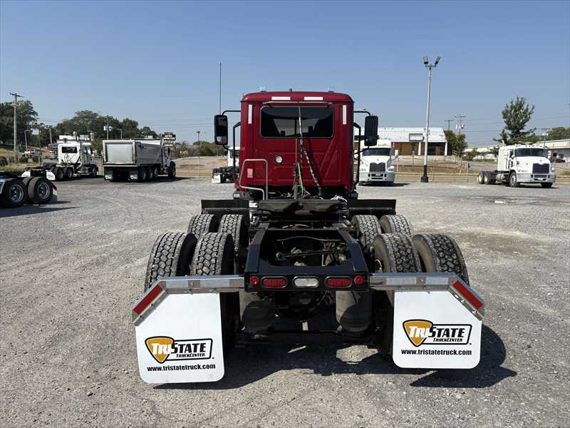 2025 Mack Anthem - image 4