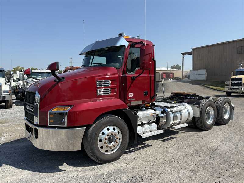 2025 Mack  AN64T