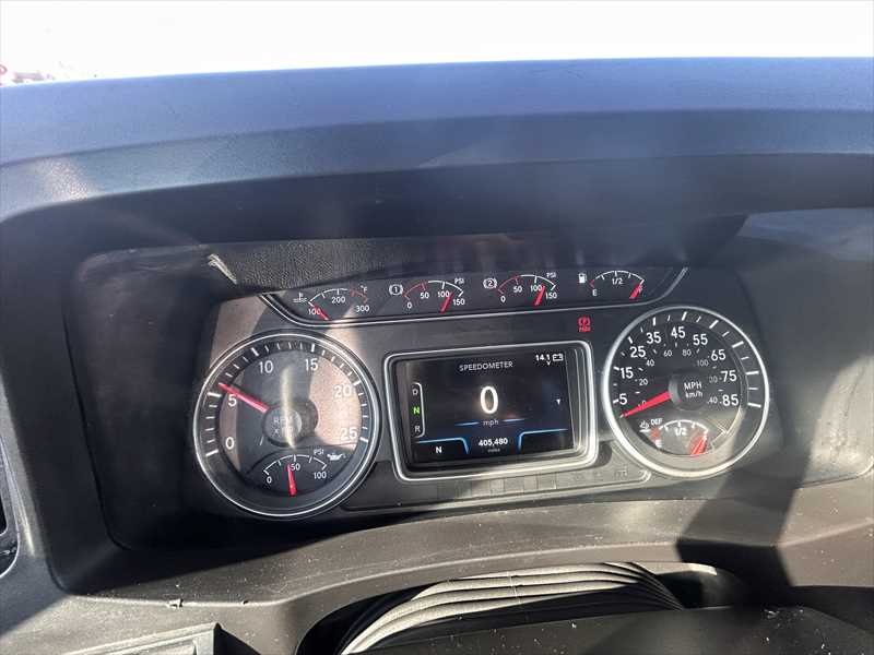 2021 International - image 11