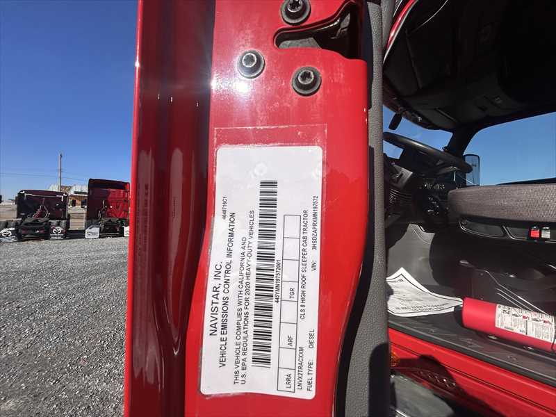 2021 International - image 9