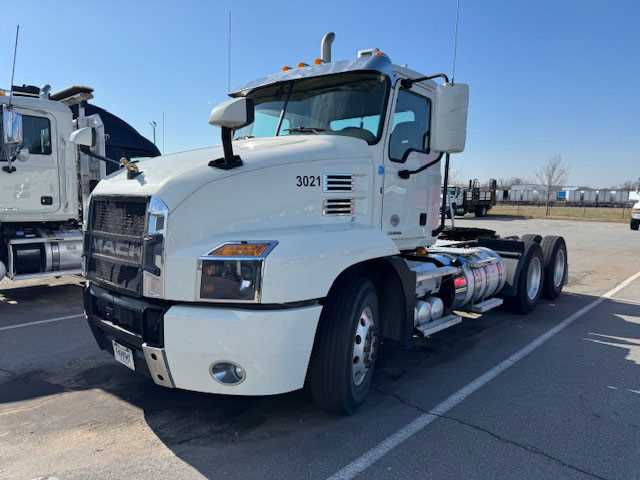 2023 Mack  AN64T