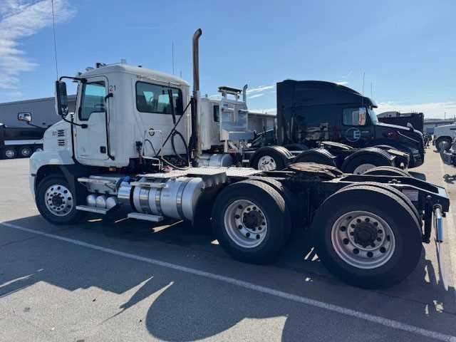 2023 Mack  AN64T