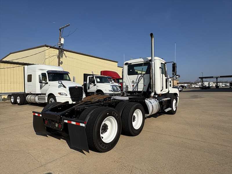 2020 Mack  AN64T