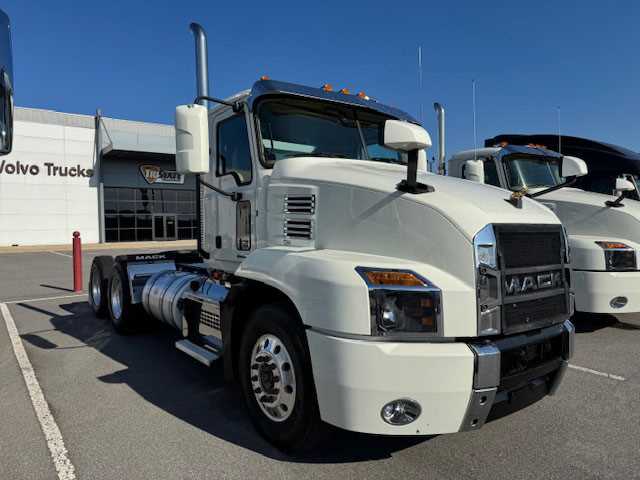 2023 Mack  AN64T