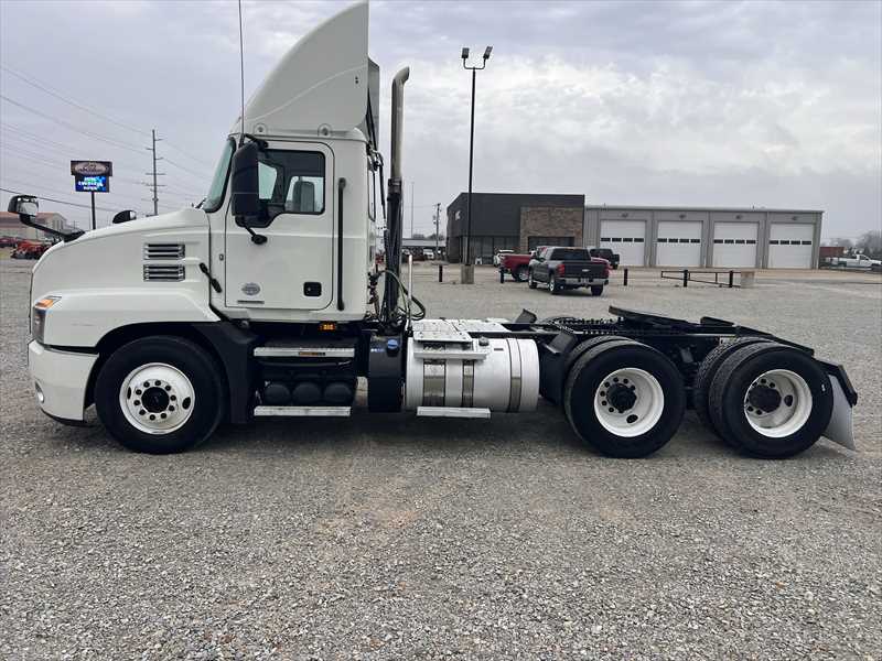 2020 Mack  AN64T