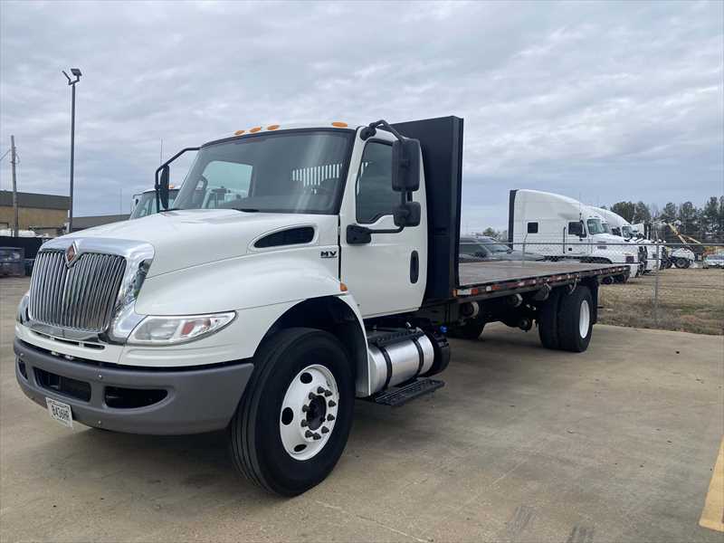 2020 International  MV607