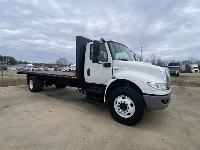 2020 International  MV607