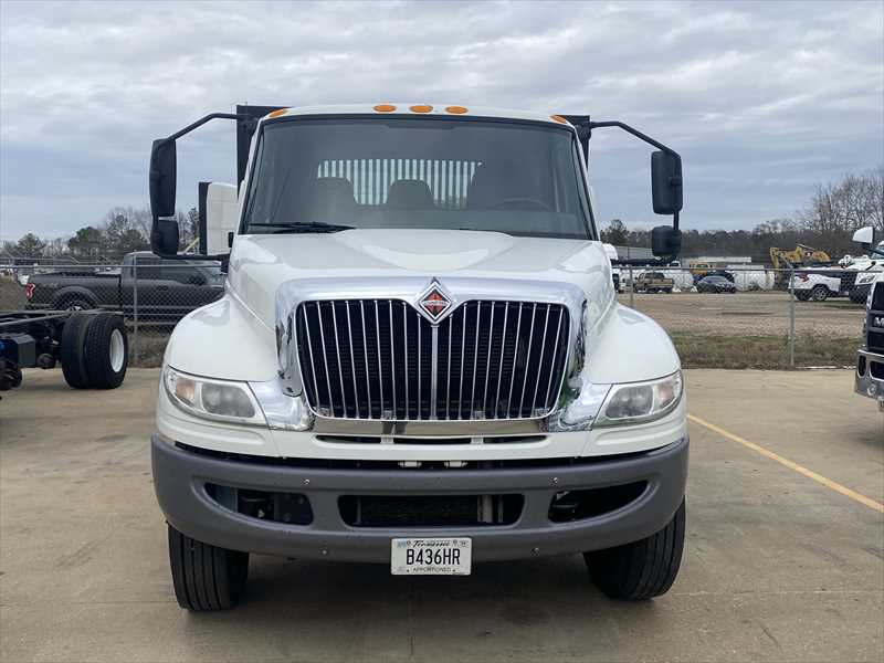 2020 International  MV607