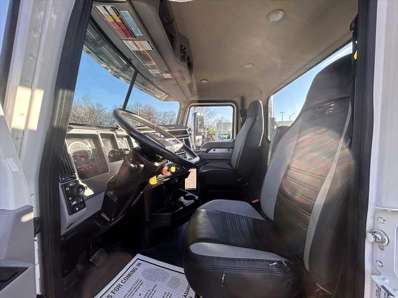 2020 Mack  PI64T