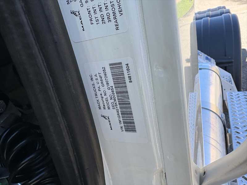 2019 Mack  GR64FT