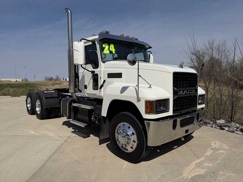 2024 Mack  PI64T