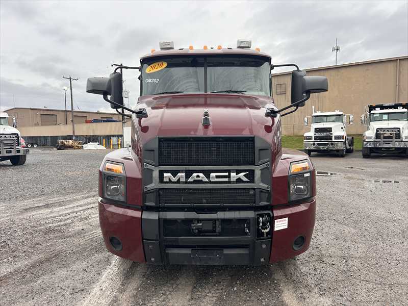 2020 Mack Anthem - image 8