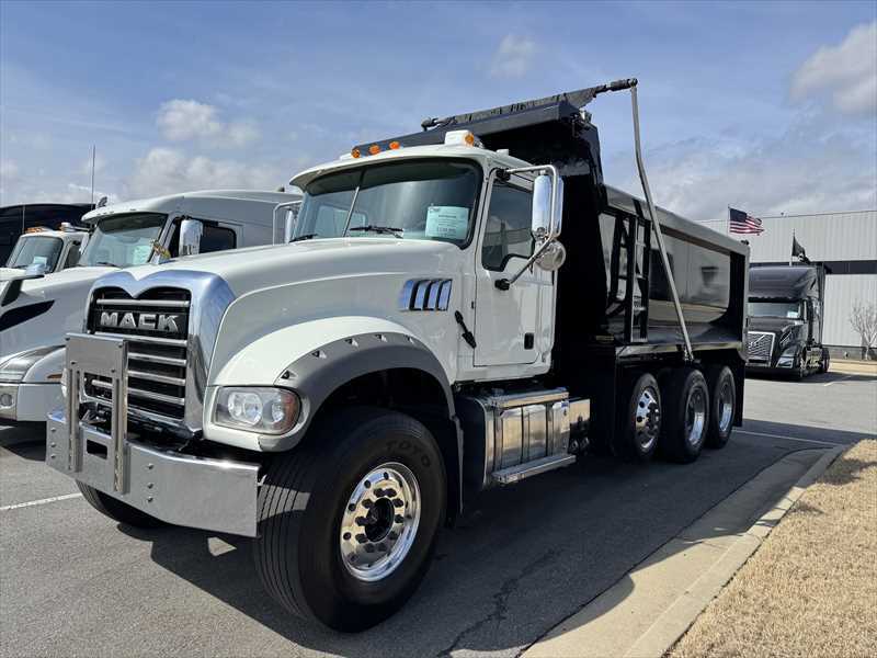 2020 Mack  GR64F