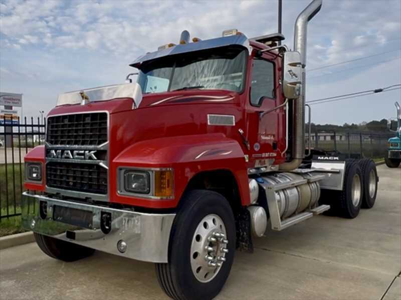 2025 Mack  PI64T
