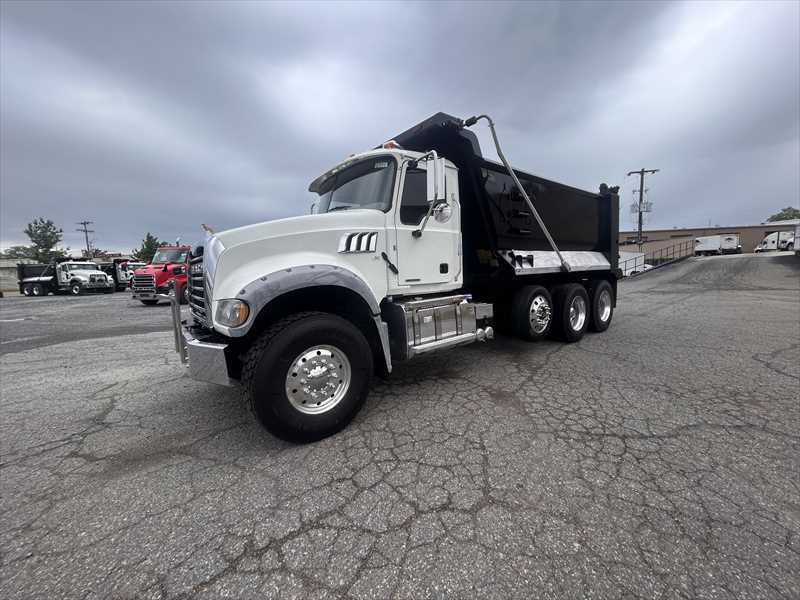 2019 Mack  GR64F