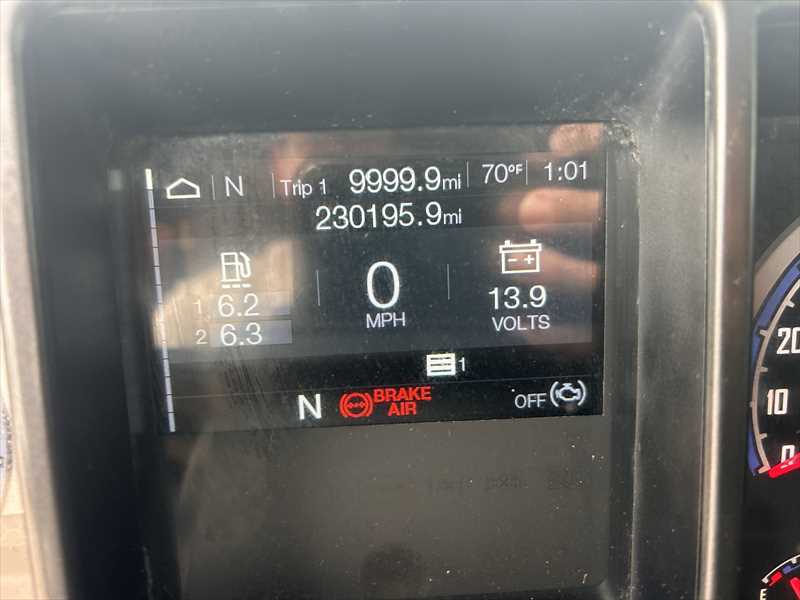 2019 Mack Granite - image 9