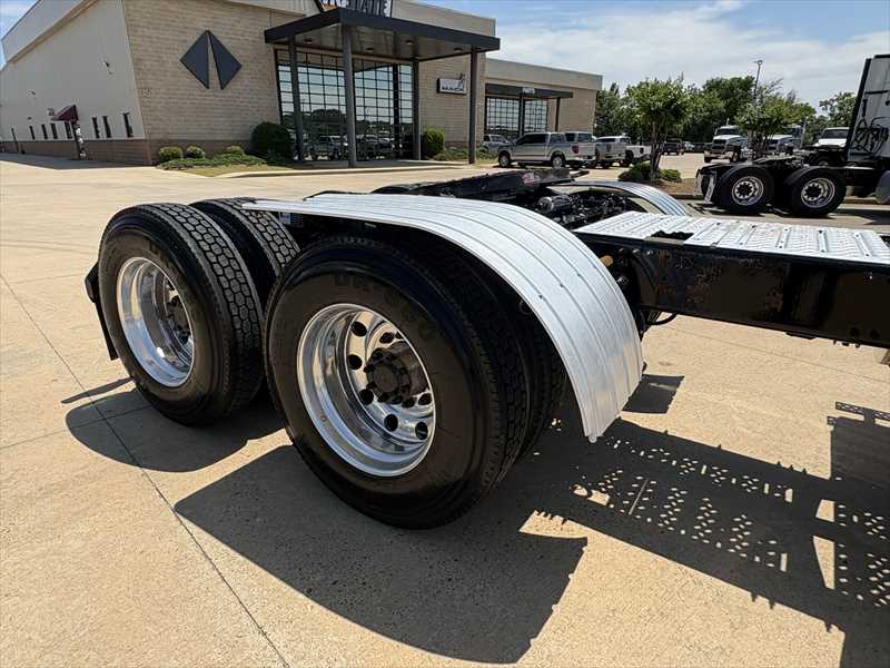 2020 Mack  PI64T