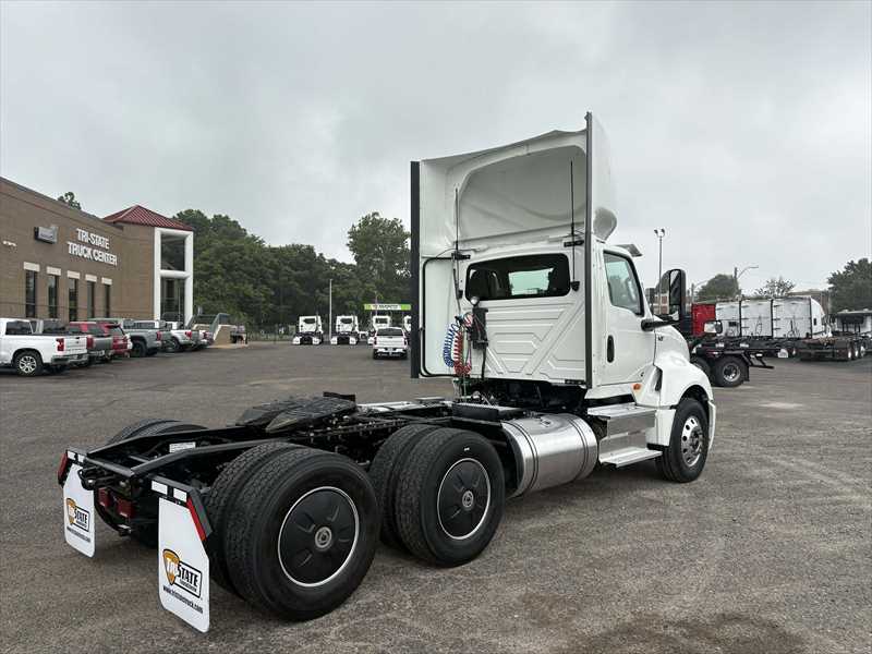 2024 International  LT625