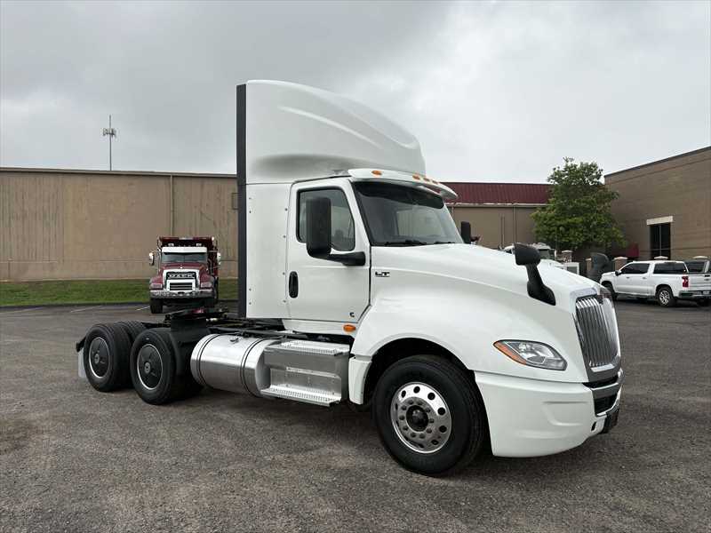 2024 International  LT625