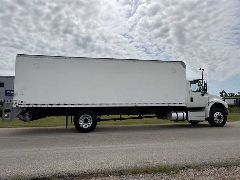2017 International 4300 in Memphis, TN — photo 5