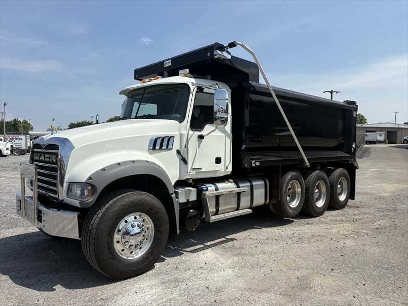 2024 Mack  GR64F
