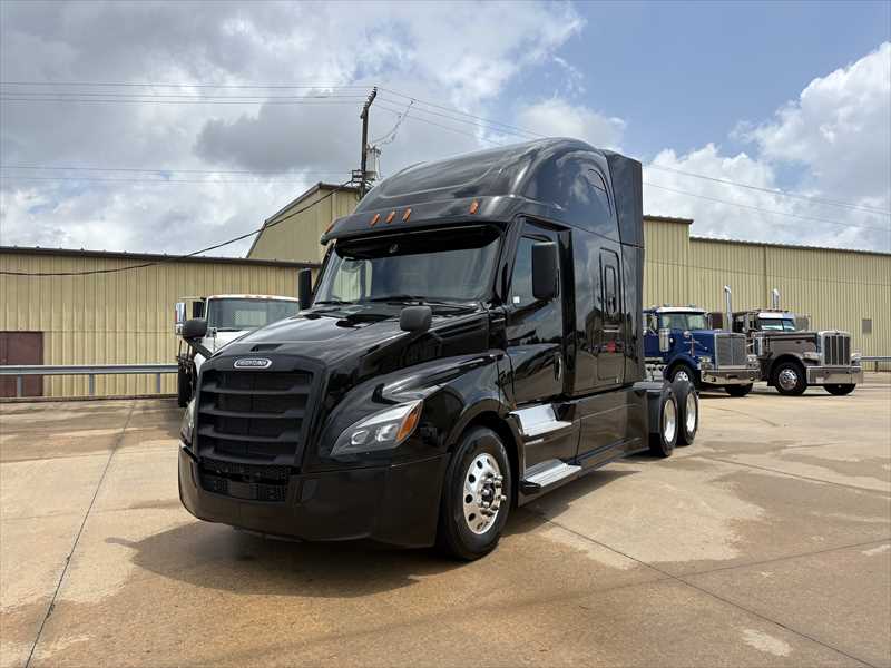 2024 Freightliner  Cascadia