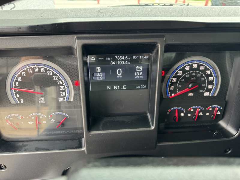 2020 Mack  GR64F