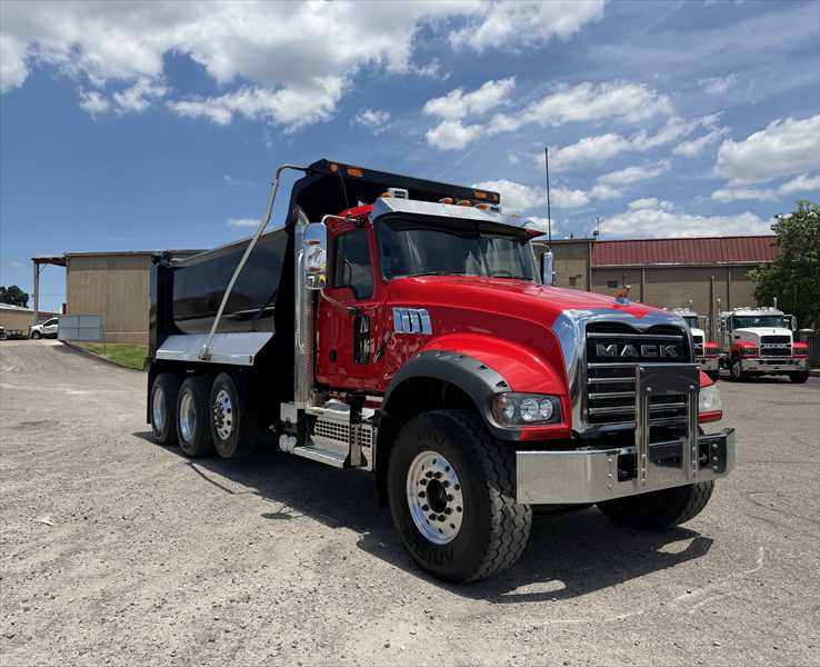 2021 Mack Granite in Memphis, TN — photo 5