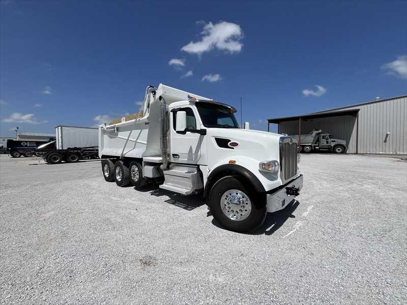 2025 Peterbilt  567