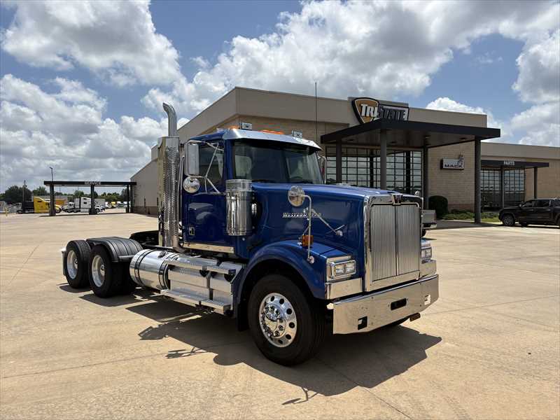 2016 Western Star  4900FA