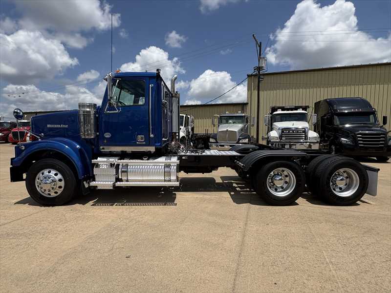 2016 Western Star  4900FA