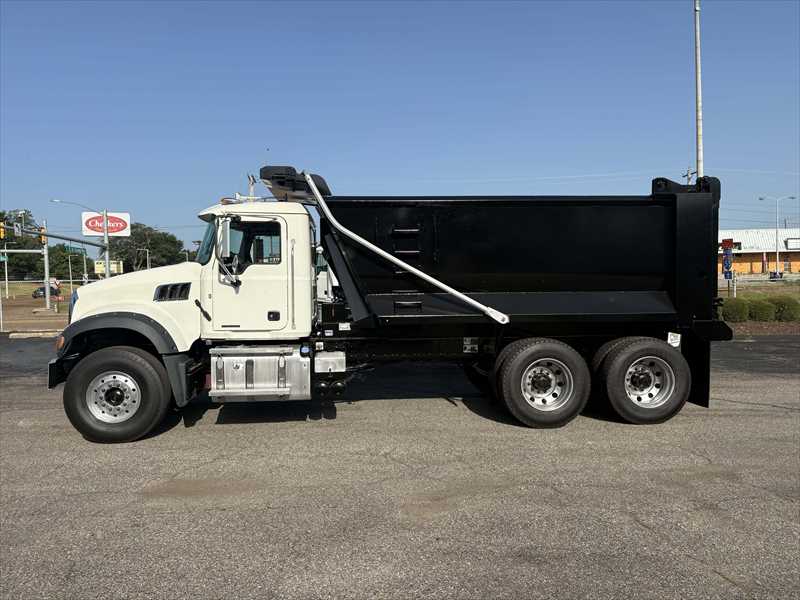 2019 Mack  GR64F