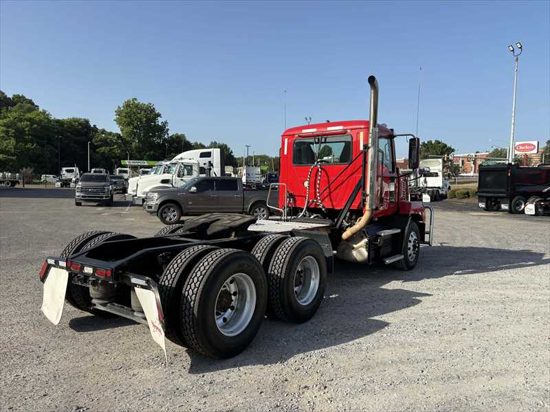 2022 Mack Anthem in Memphis, TN — photo 6