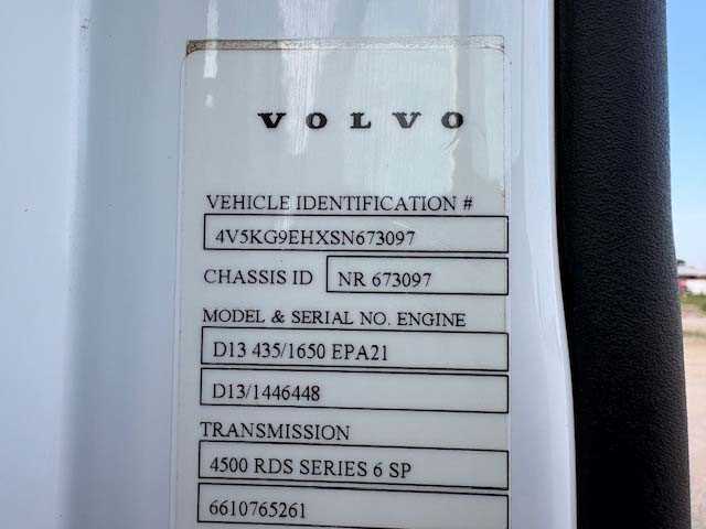 2025 Volvo  VHD84F300