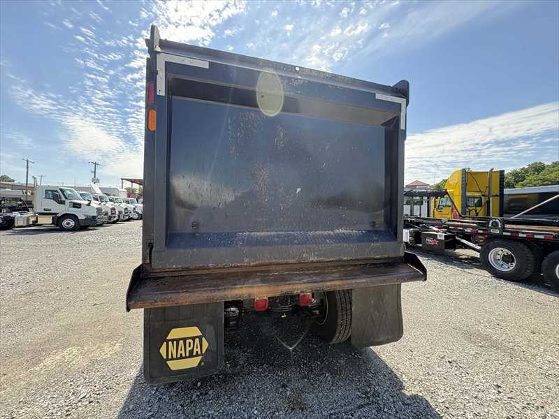 2025 Mack  GR64F