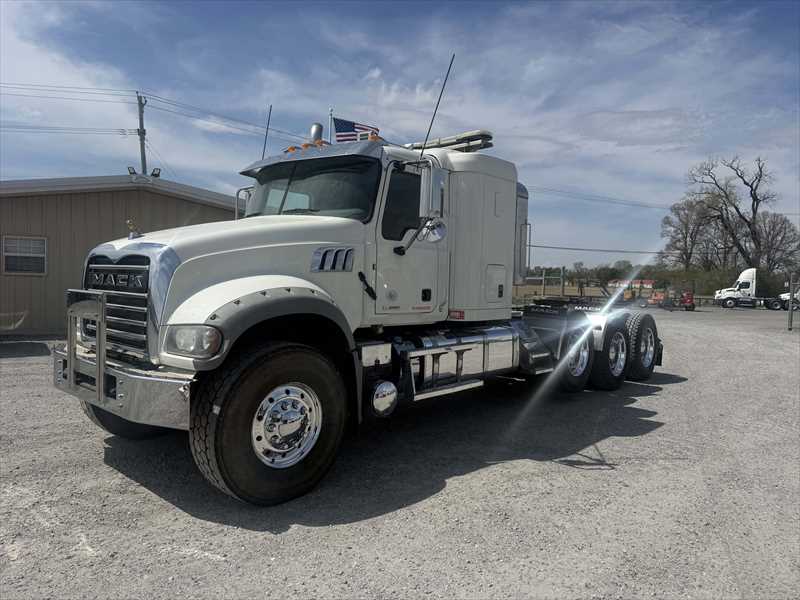 2019 Mack Granite in Little Rock, AR