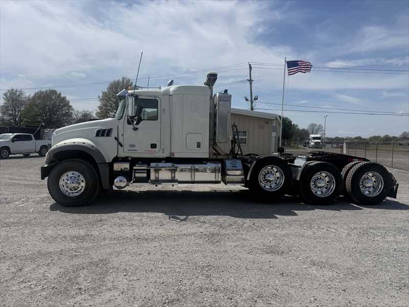 2019 Mack Granite in Little Rock, AR — photo 2