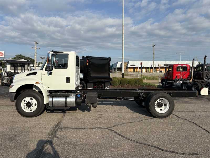 2019 International 4300 in Memphis, TN — photo 2
