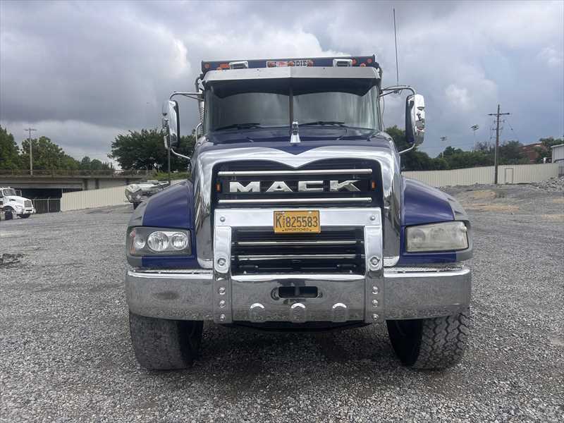 2024 Mack  Granite GR104FR