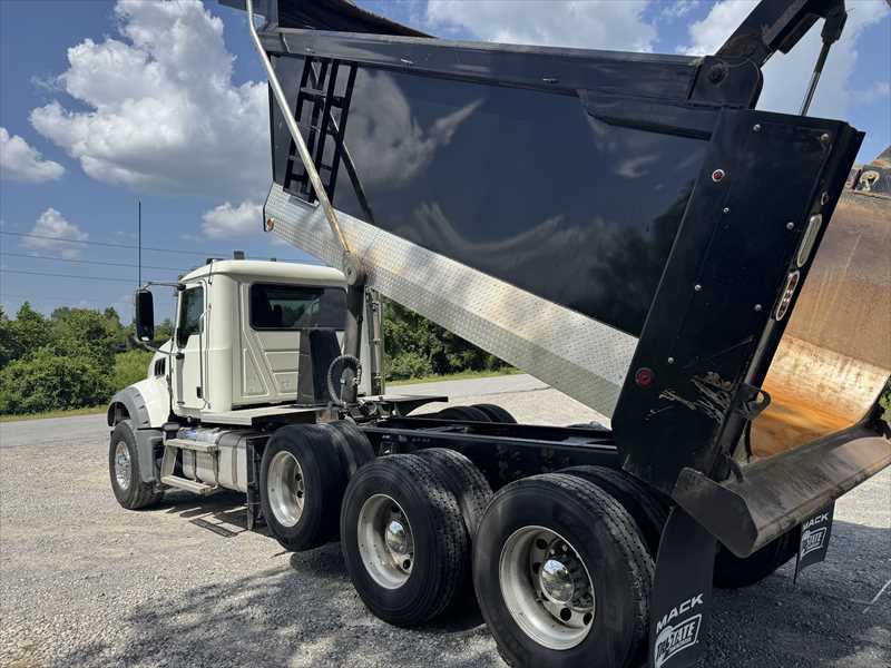 2024 Mack Granite in Little Rock, AR — photo 3