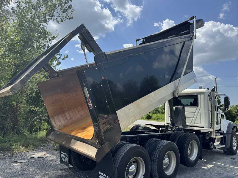 2024 Mack Granite in Little Rock, AR — photo 6