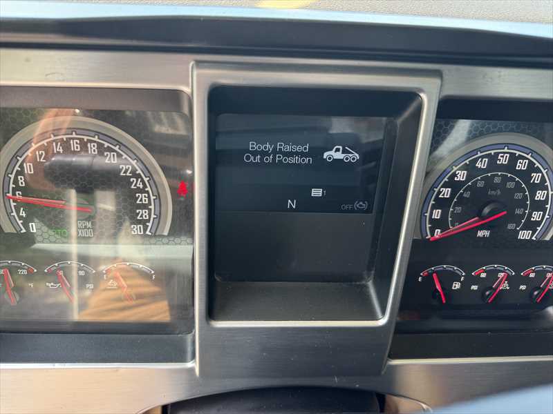 2024 Mack  GR64F