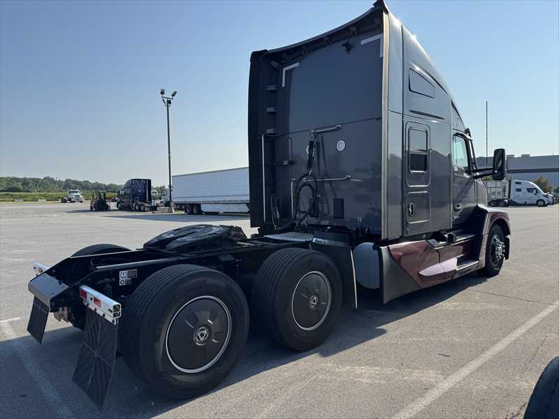 2025 Kenworth  T680