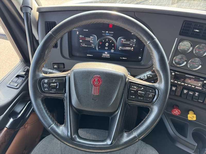 2025 Kenworth  T680