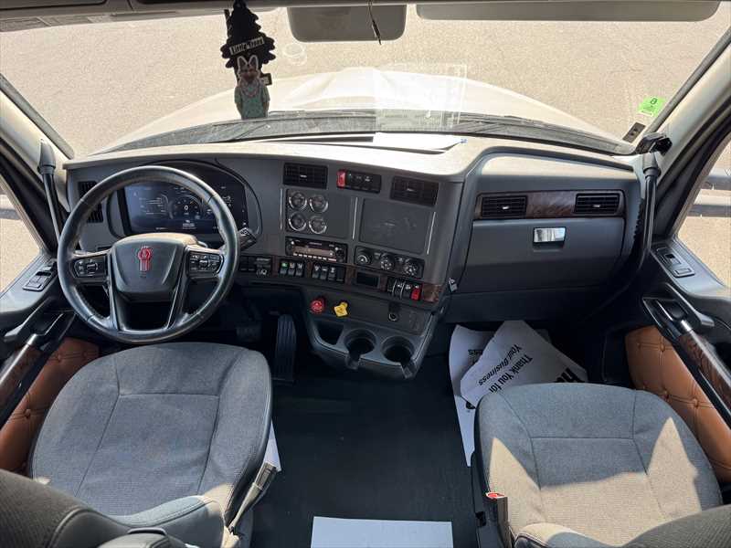 2025 Kenworth  T680
