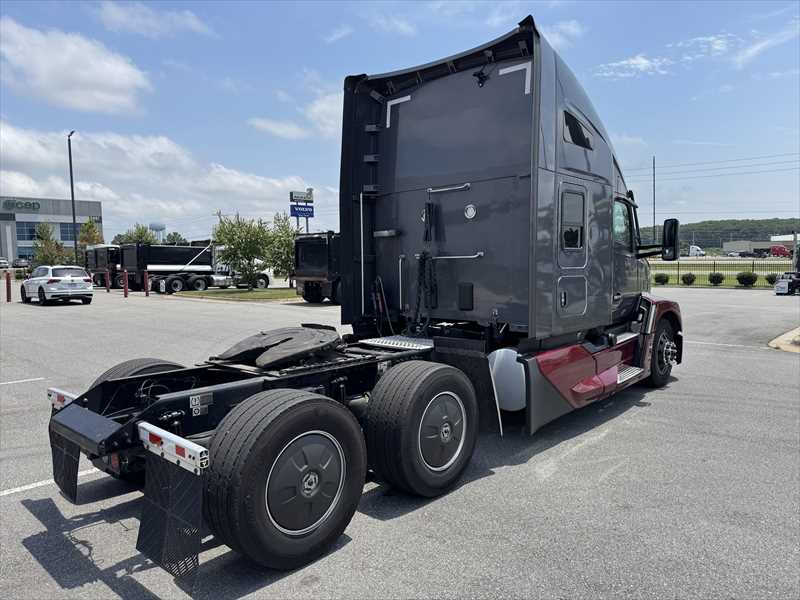 2025 Kenworth  T680
