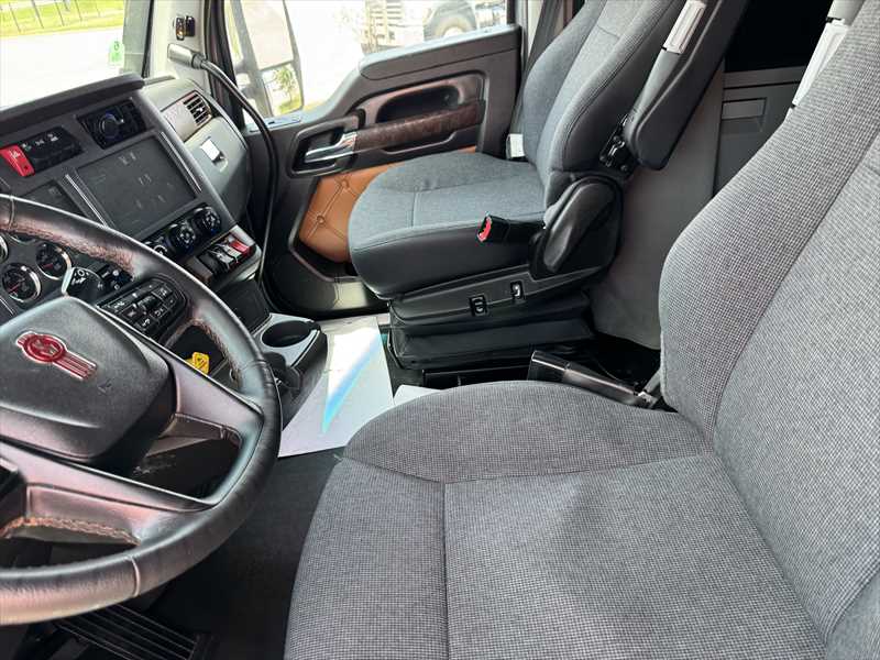 2025 Kenworth  T680