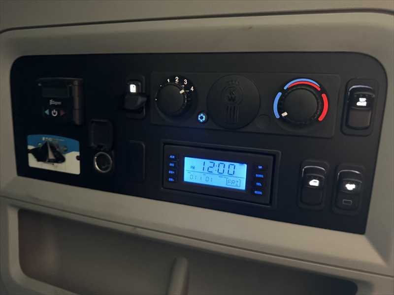 2025 Kenworth  T680