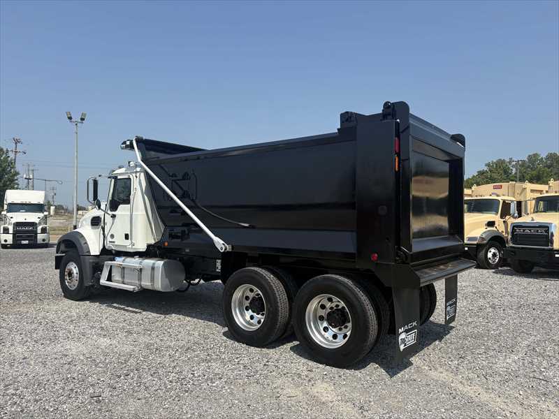 2025 Mack Granite in Memphis, TN — photo 3